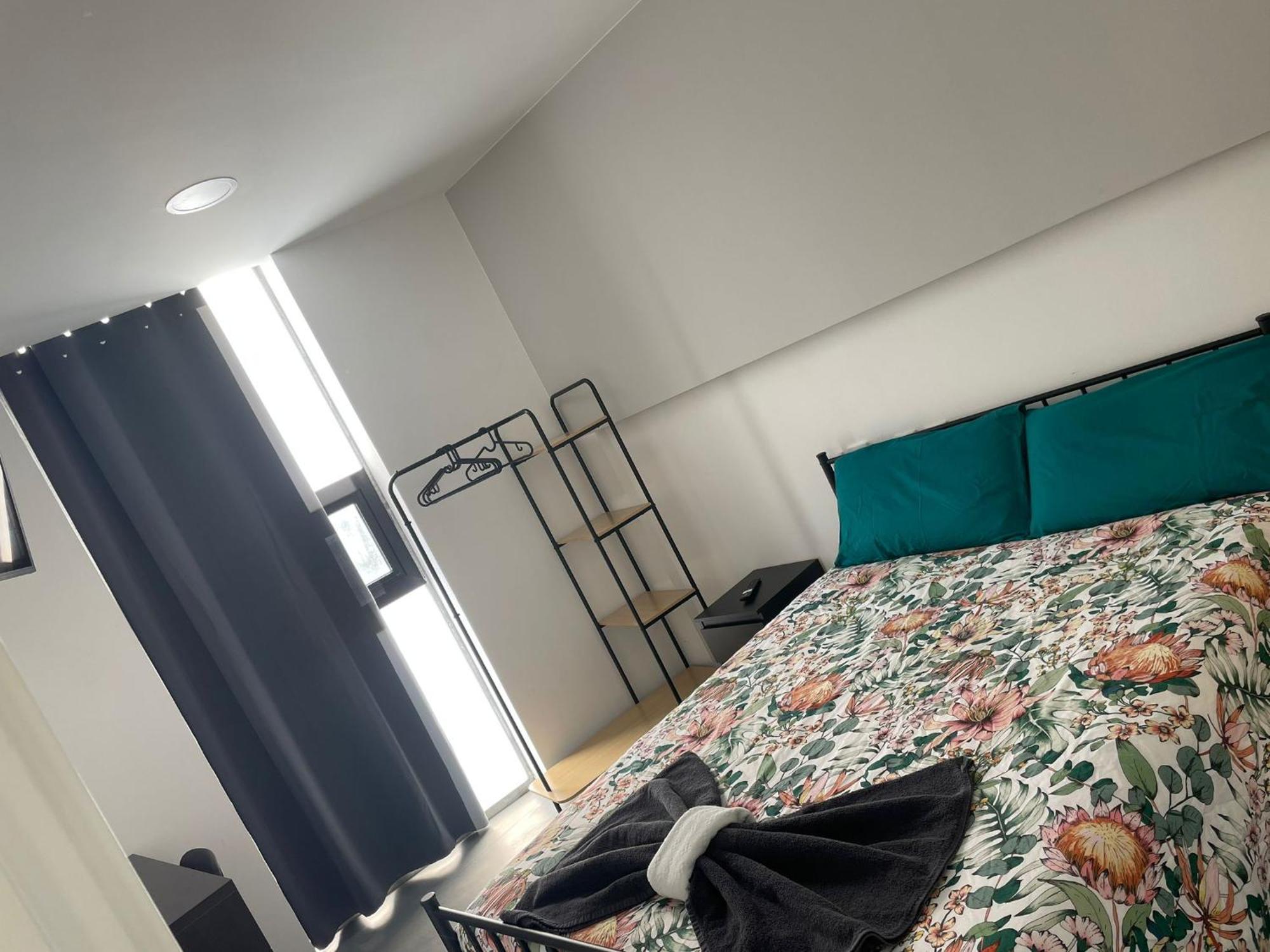 Hostal Nana B&B アロヨ・デ・ラ・エンコミエンダ エクステリア 写真